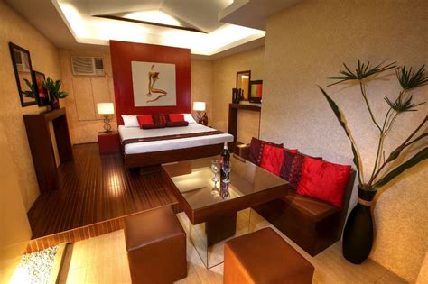 Victoria Court Suites .